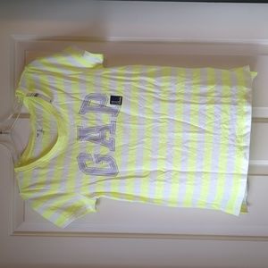 GAP Tshirt